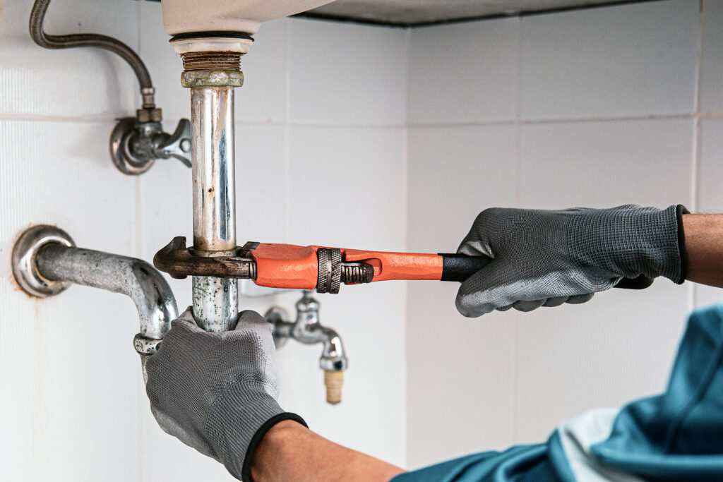 Leak Detection in E. Lopez